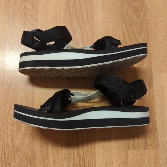 Teva Midform Universal Sandals Womens 7 Black White Strappy Summer Beach Outdoor - Picture 4 of 7